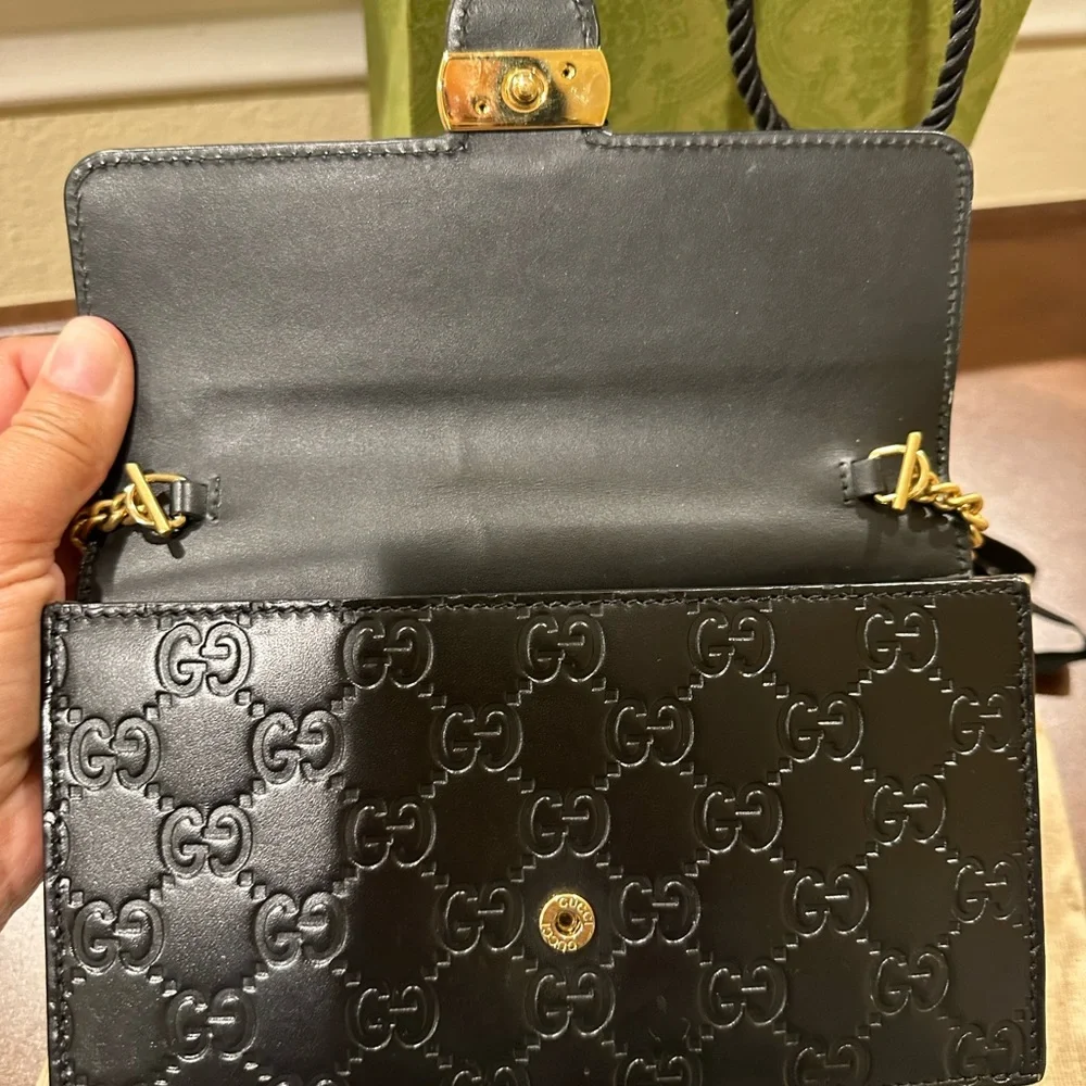 Gucci purse - Picture 9 of 10